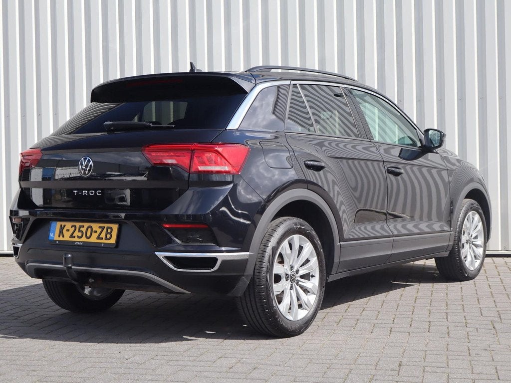 Volkswagen T-Roc 1.0 TSI 110pk Style | Trekhaak | Apple Carp, Voorwielaandrijving, 12 maanden, Gebruikt, Zwart