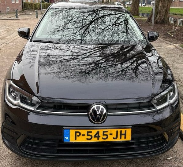 Volkswagen Polo 1.0 TSI 95pk 2022 Zwart APK 2028, Auto's, Voorwielaandrijving, Stof, 1072 kg, Origineel Nederlands