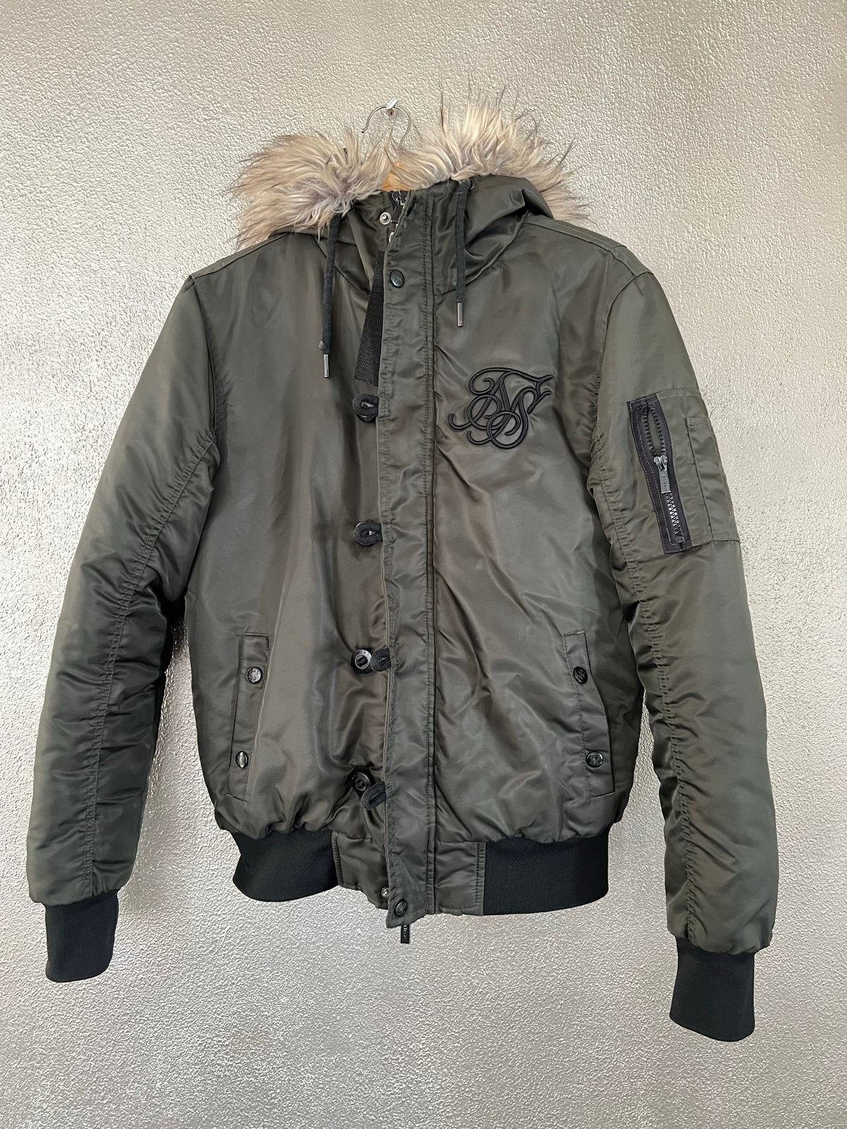 SikSilk Bomberjack met capuchon en bontkraag - Maat S, Ophalen of Verzenden, Zo goed als nieuw, Maat 36 (S), Groen