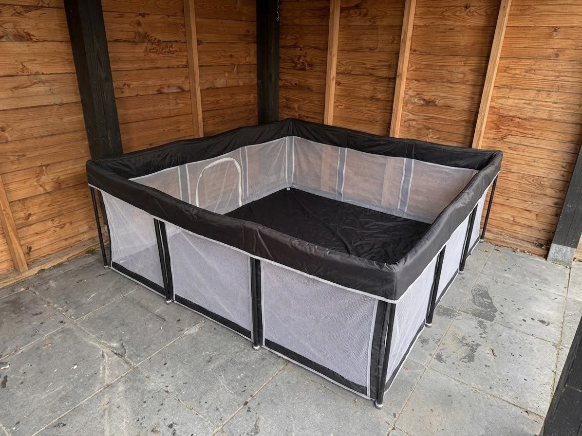 Grondbox Broyari 180x180 inklapbaar, Ophalen, Zo goed als nieuw