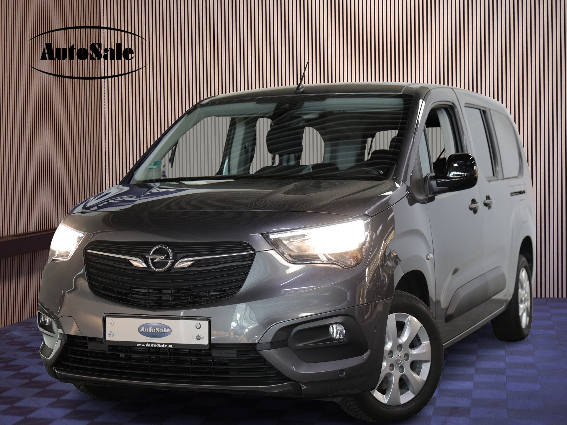 Opel Combo Life 1.2 Turbo Innovation XL 7pers AUTOM NAVI Car, Auto's, Opel, Stof, Gebruikt, 7 stoelen, Origineel Nederlands