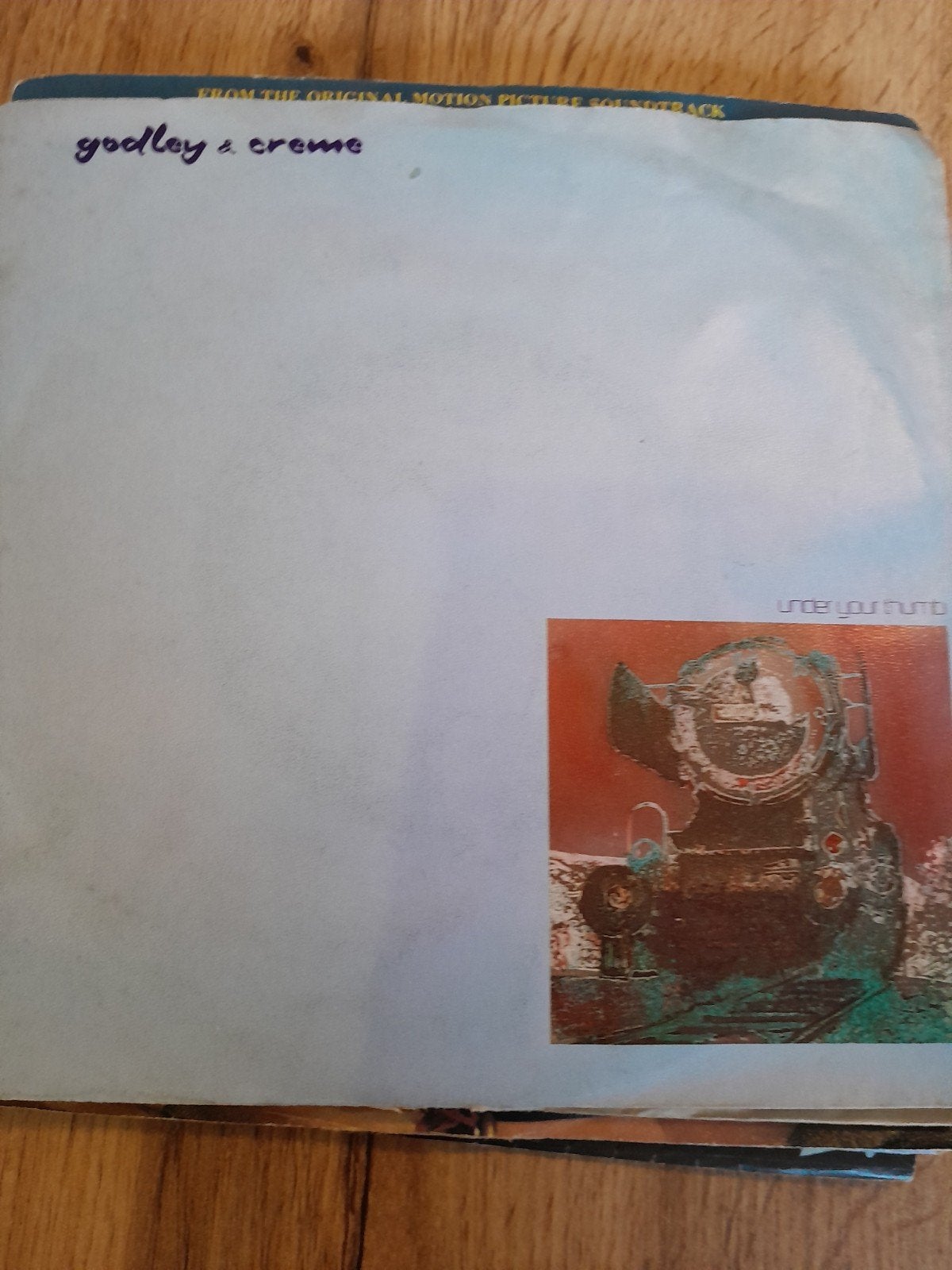 godley & creme 7inch under your thumb, Ophalen of Verzenden, Zo goed als nieuw, Pop