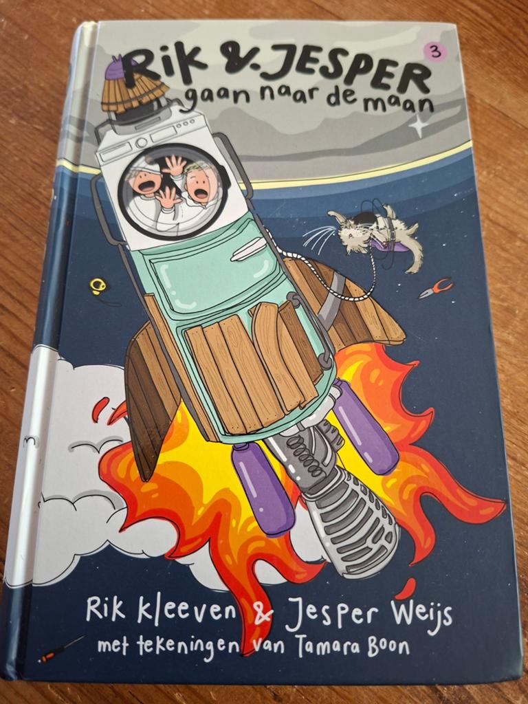 Rik & Jesper gaan naar de maan - Kinderboek, Boeken, Ophalen, Zo goed als nieuw, Rik Kleeven & Jesper Weijs, Fictie algemeen
