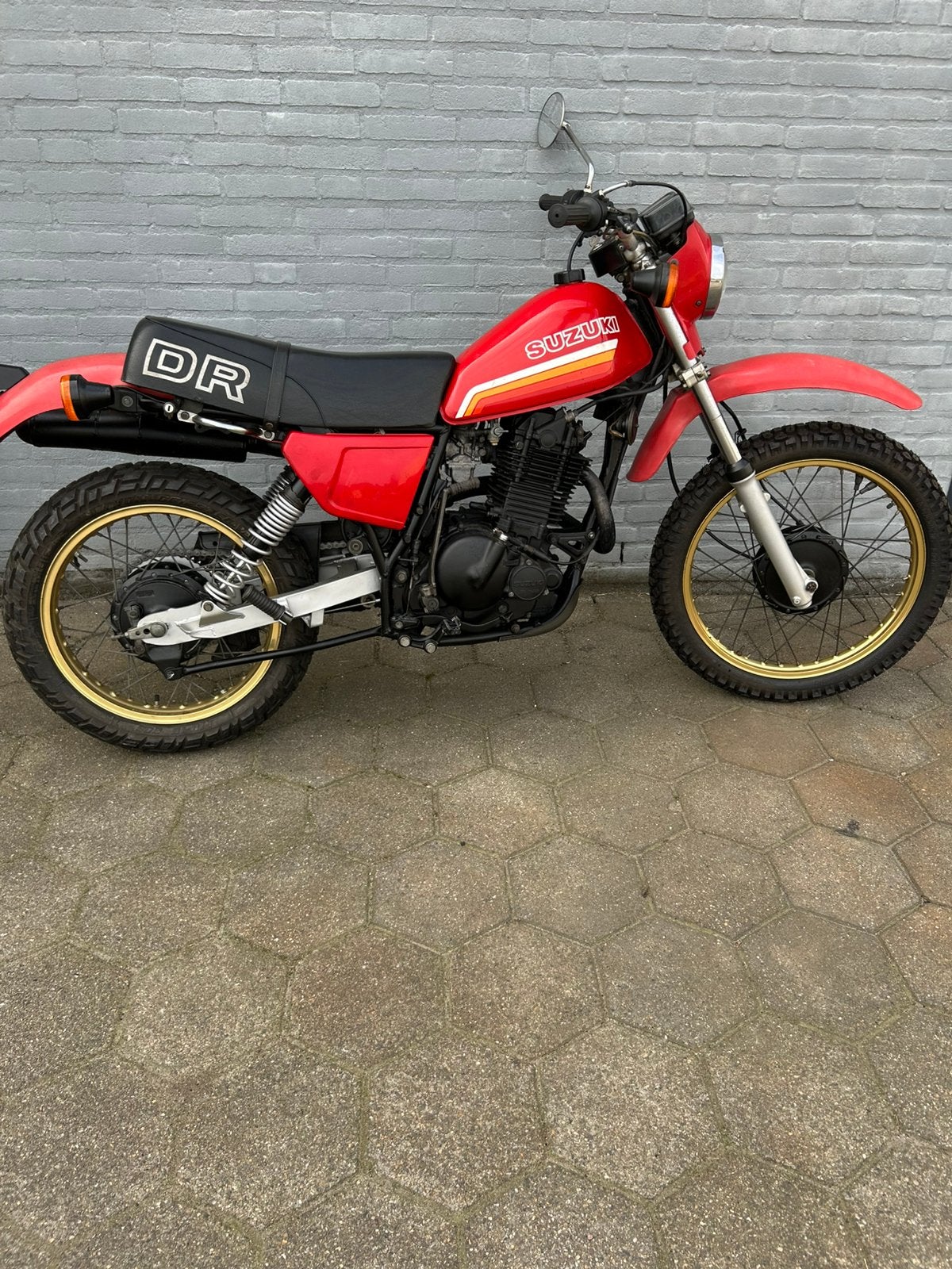 Suzuki DR500 S twinshock, Motoren