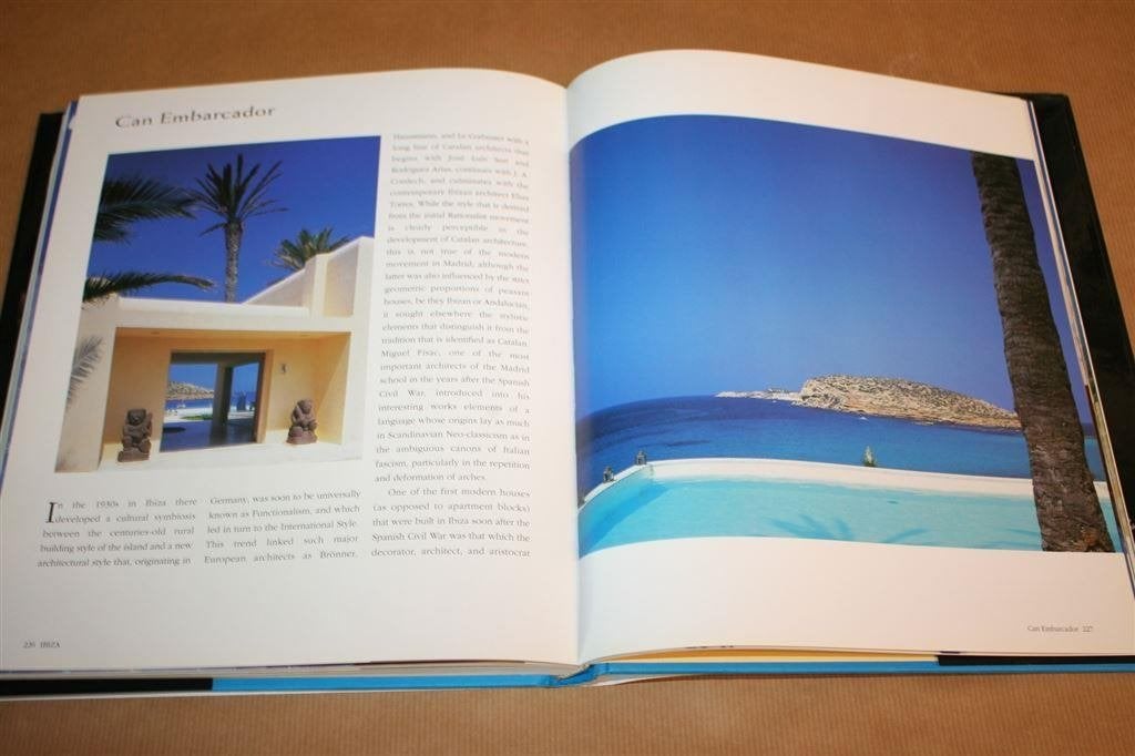 Ibiza. A Mediterranean Lifestyle., Ophalen of Verzenden, Gelezen, Europa