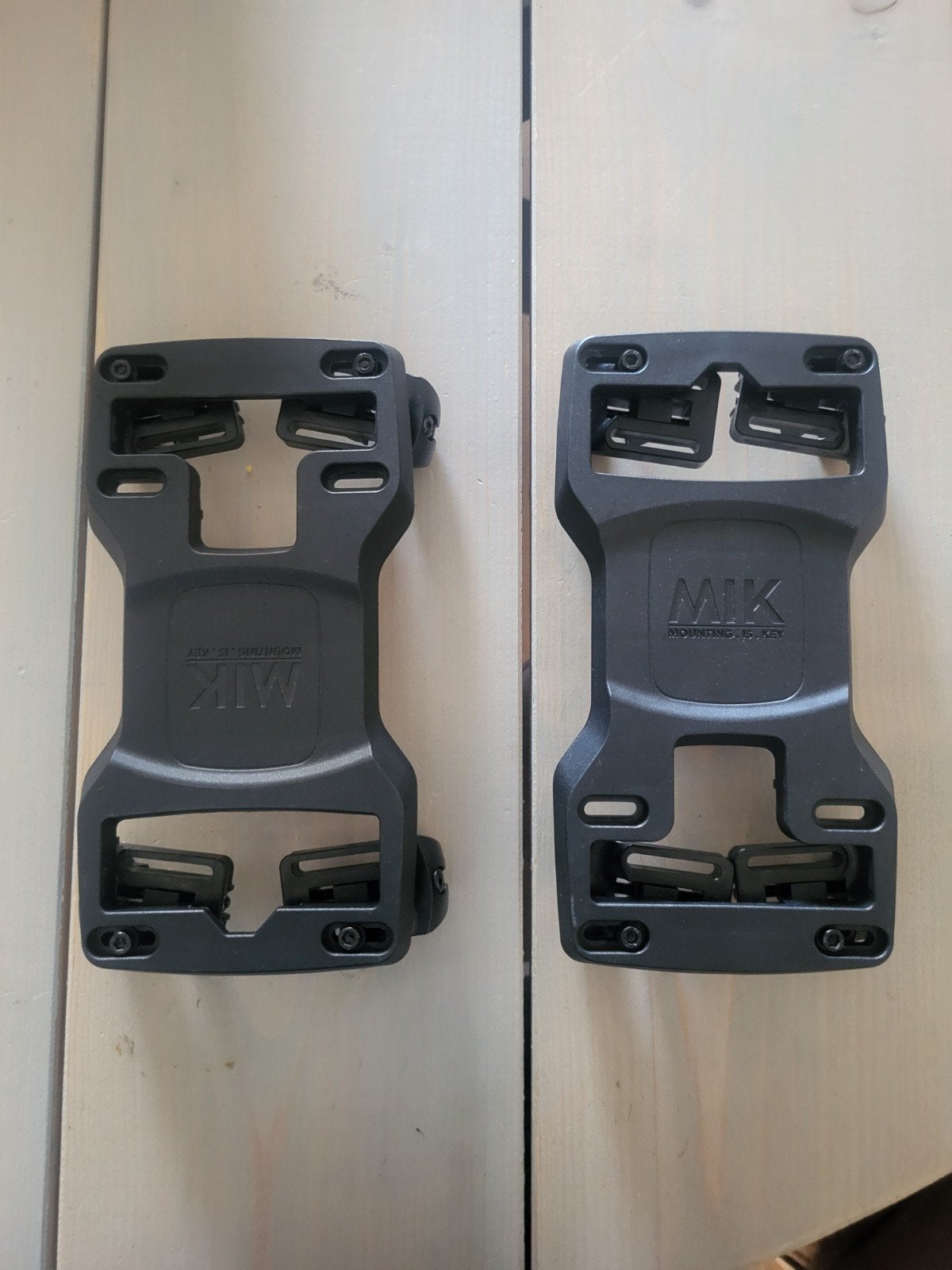 MIK Mounting Key Adapterplaat (2 stuks), Ophalen of Verzenden, Zo goed als nieuw, MIK