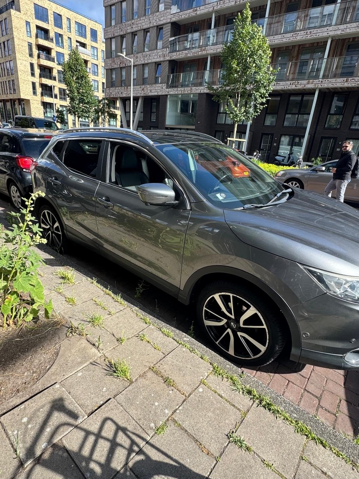 Nissan Qashqai 1.5 DCI 81KW 2WD 2015 Grijs, Auto's, Nissan, Voorwielaandrijving, 1350 kg, 4 cilinders, Origineel Nederlands