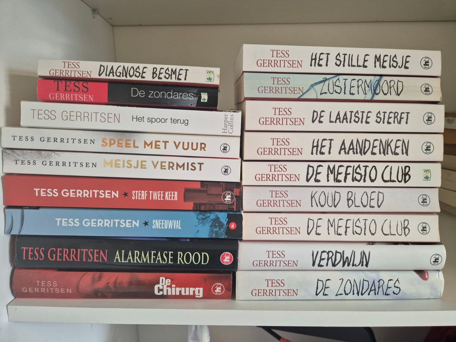 18 boeken van Tess Gerritsen, Ophalen of Verzenden, Gelezen, Tess Gerritsen