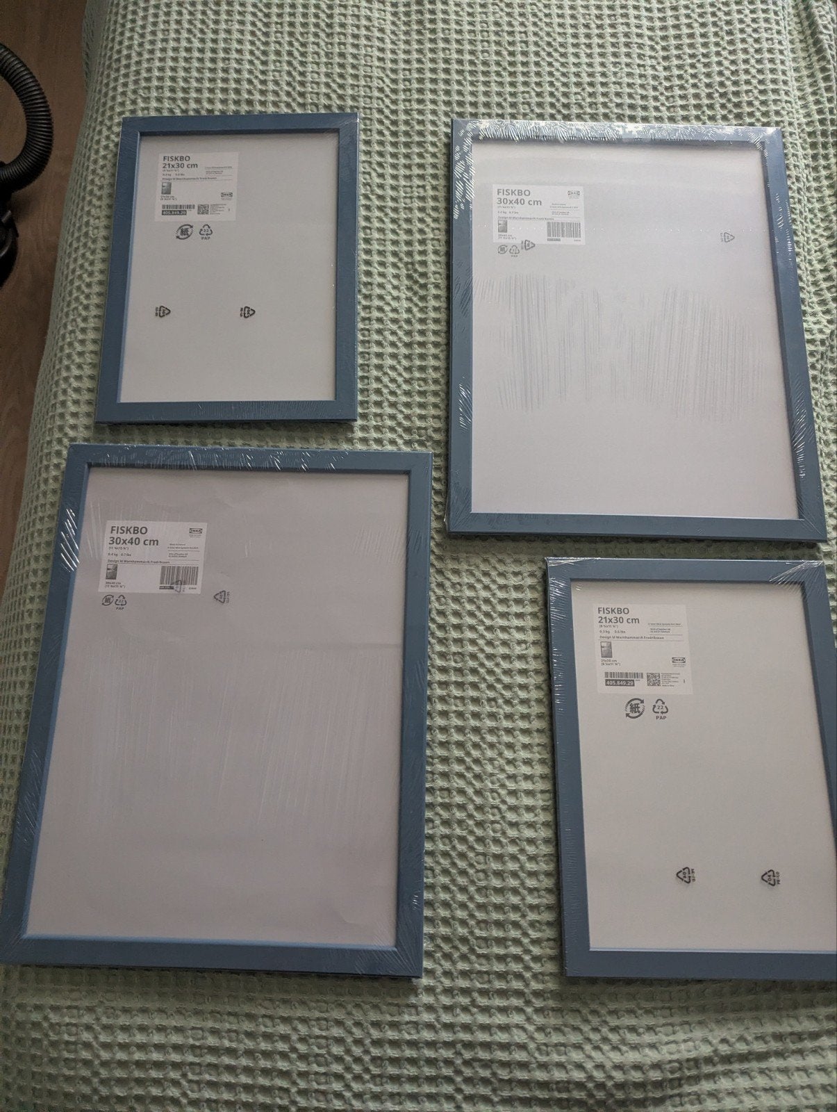 4 fotolijsten in blauw in 2 maten Fiskbo van Ikea, Ophalen, Nieuw, Standaard fotolijst, Kunststof