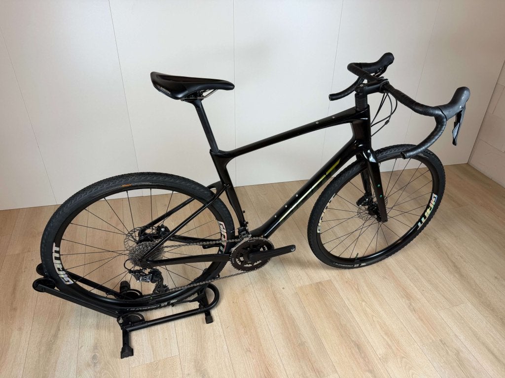 Giant Revolt Advanced 2 - GRX - Maat M/L - Gravelbike, Fietsen en Brommers, Niet ingevuld, 28 inch, Carbon, Info@velostudio.nl