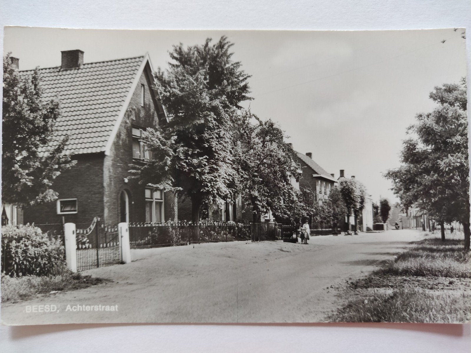 C706 Beesd, Ophalen of Verzenden, 1920 tot 1940