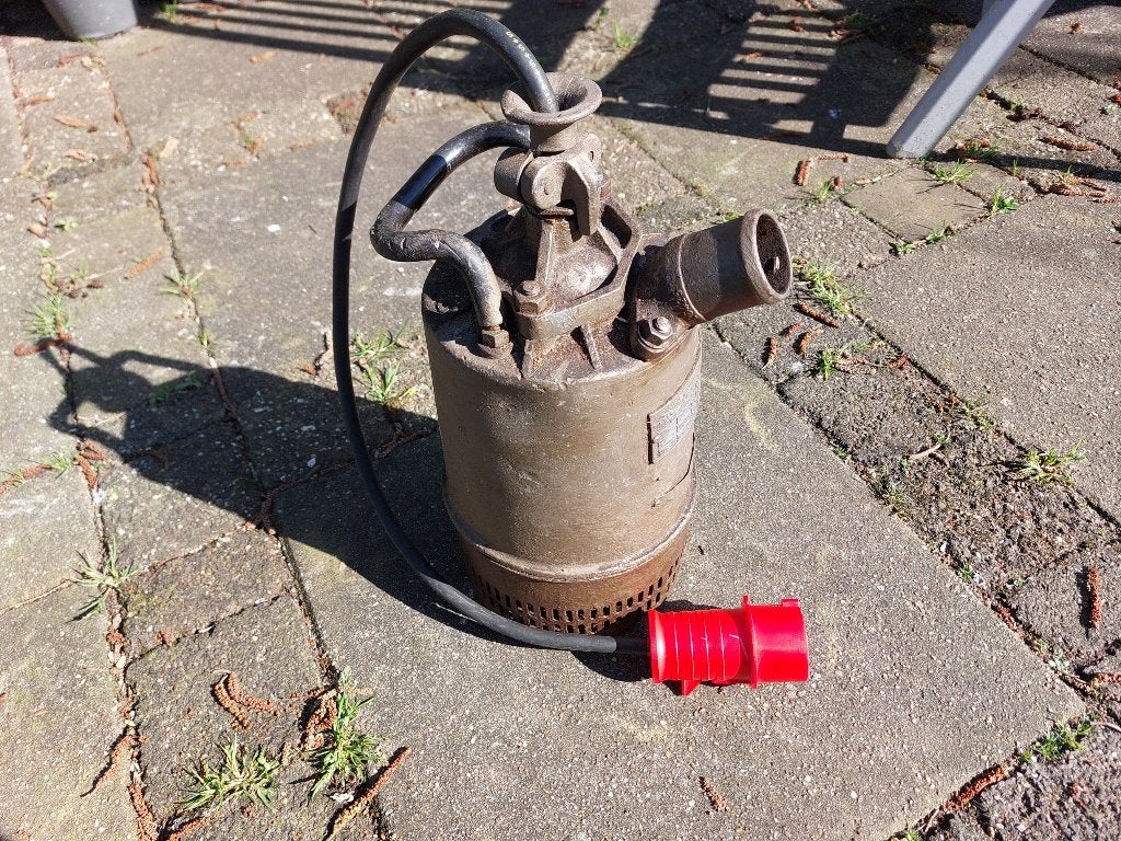 Vuilwater dompelpomp krachtstroom, Ophalen, Gebruikt, Elektrisch, Dompelpomp