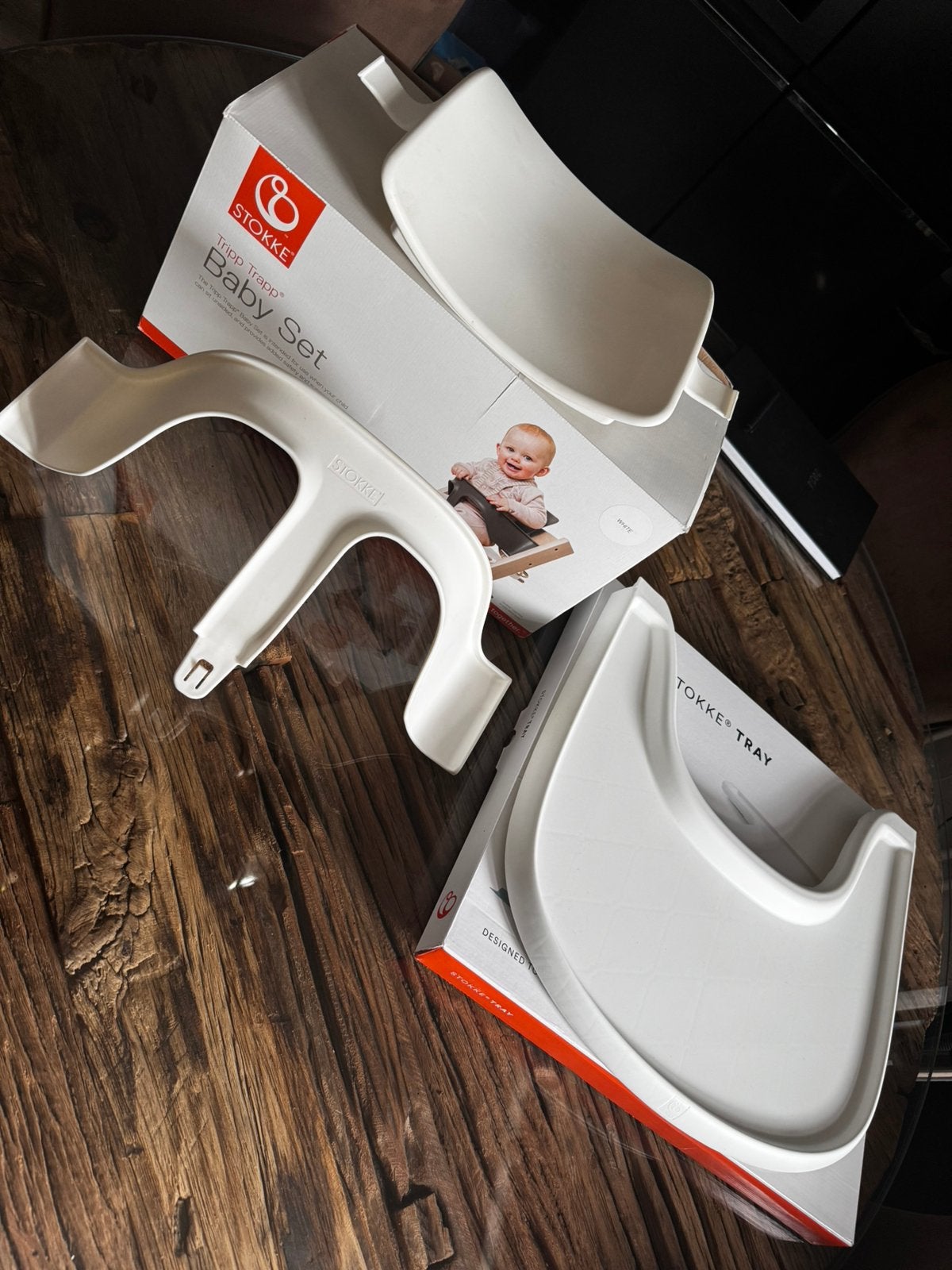 Stokke tafelblad en babyset wit, Tripp Trapp stoel, Ophalen of Verzenden, Gebruikt, Meegroeistoel