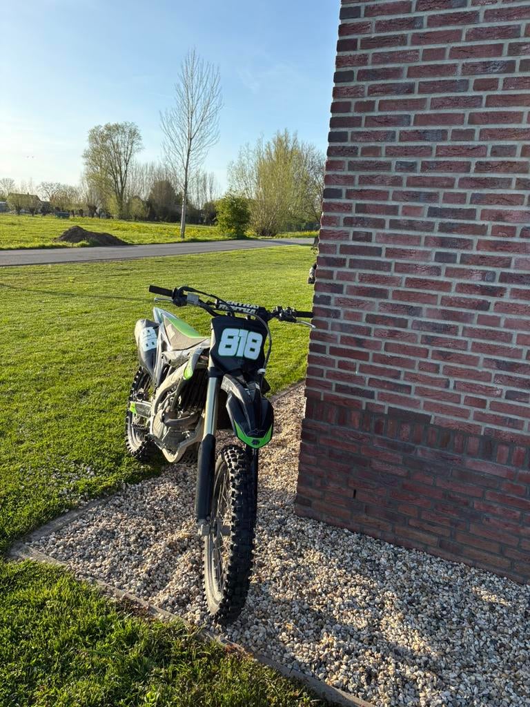 Kawasaki kx450f 2016 40 uur!!!, Fietsen en Brommers, Brommers | Crossbrommers, Ophalen of Verzenden, Zo goed als nieuw, Overige merken