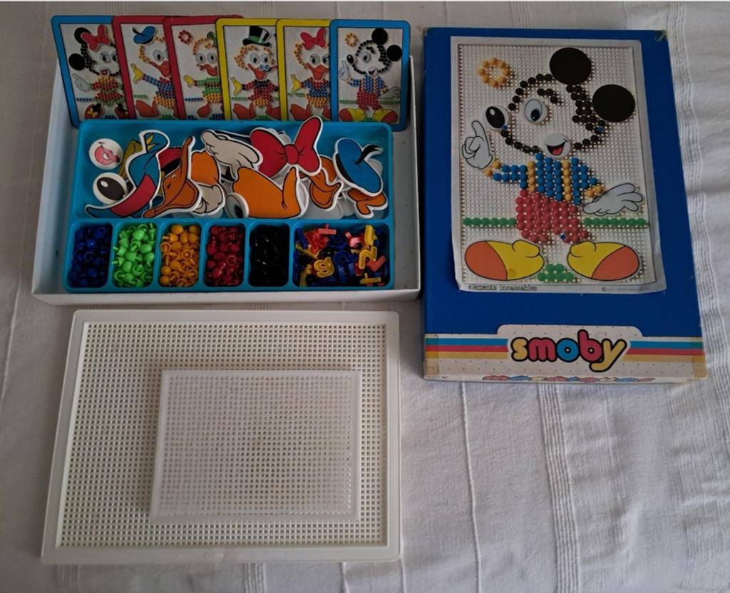 Mozaiek bord met Disney figuren, pinnetjes en letters, Ophalen, Gebruikt