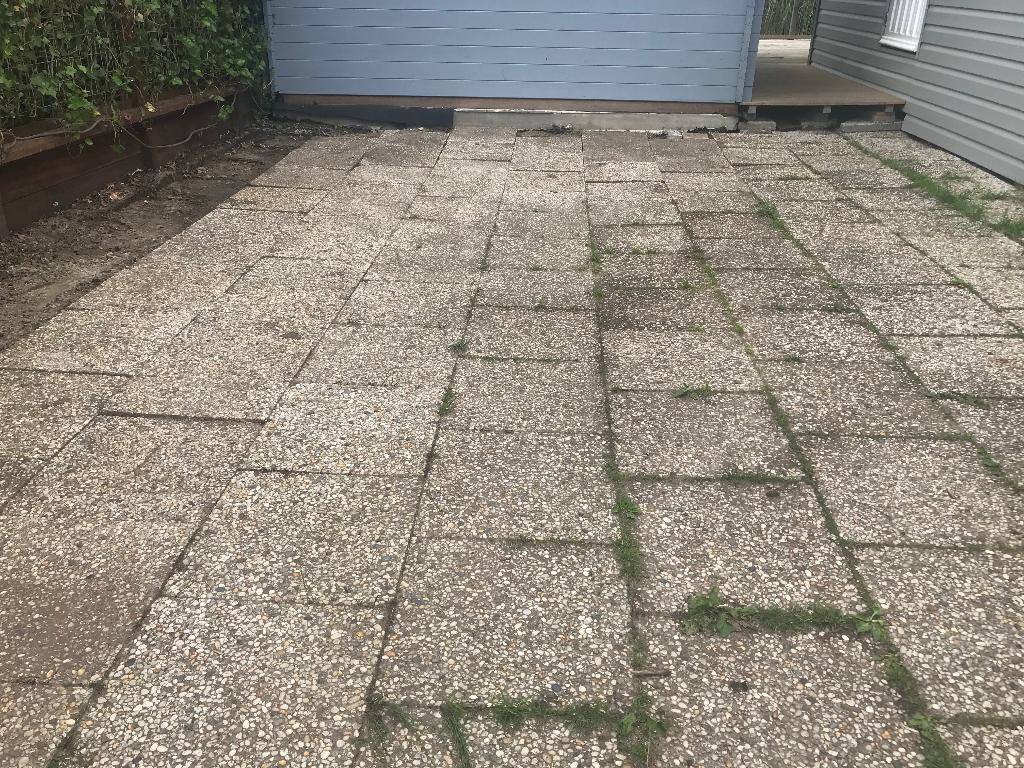 Gratis grindtegels 50 x 50, Ophalen, Gebruikt, Beton, Terrastegels