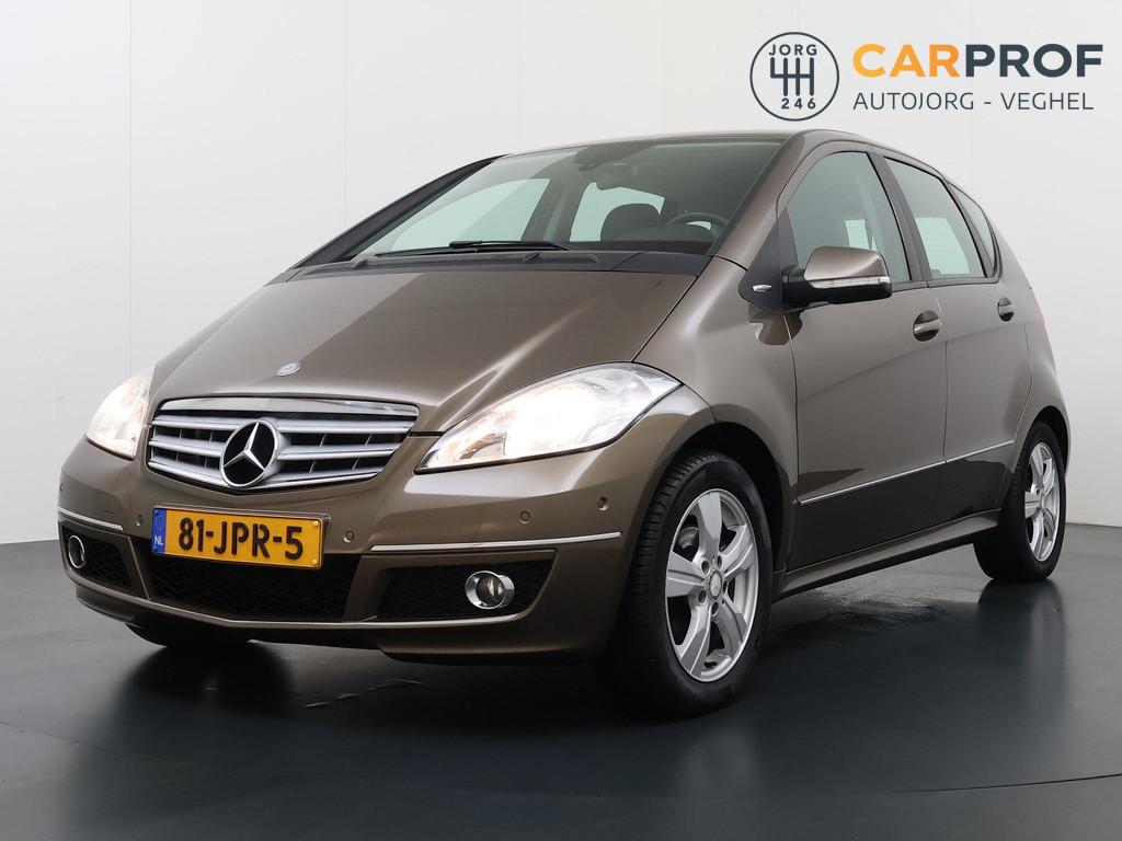 Mercedes-Benz A-klasse 170 Avantgarde 2e eigenaar | Airco |, Auto's, Gebruikt, Zwart, 4 cilinders, Bruin
