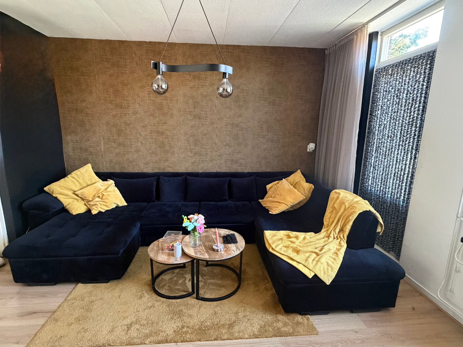 Complete set: Bank, salontafels, eettafel + 6 stoelen, Huis en Inrichting, Complete inboedels, Ophalen