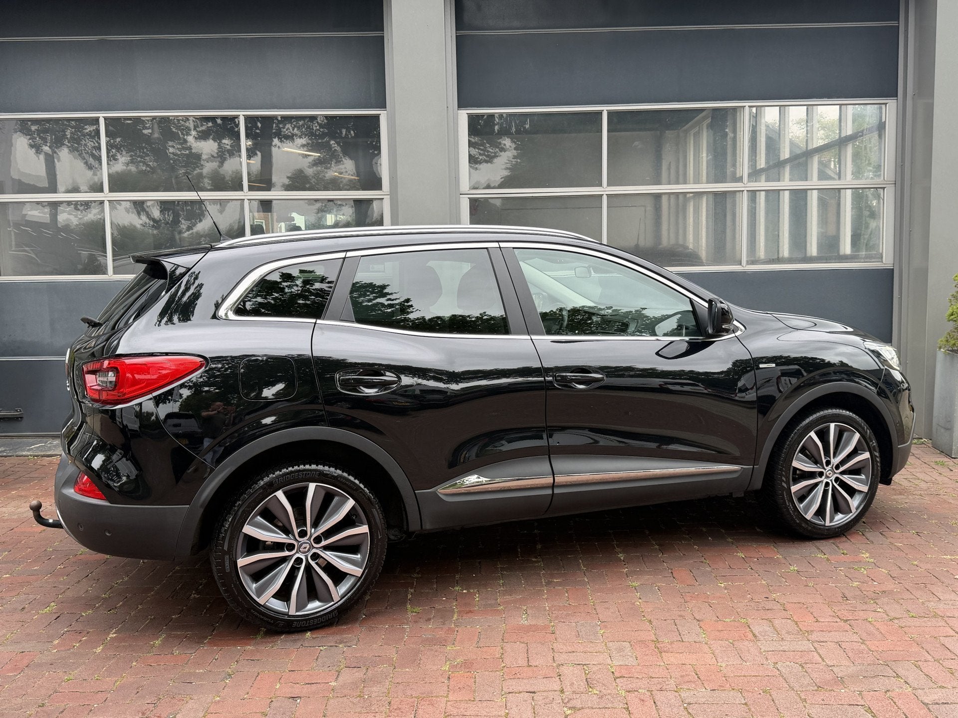 Renault Kadjar 1.2 TCe Bose Bj 2016 Km 149.000 Nap 2e eigen, Voorwielaandrijving, Kadjar, Gebruikt, 4 cilinders