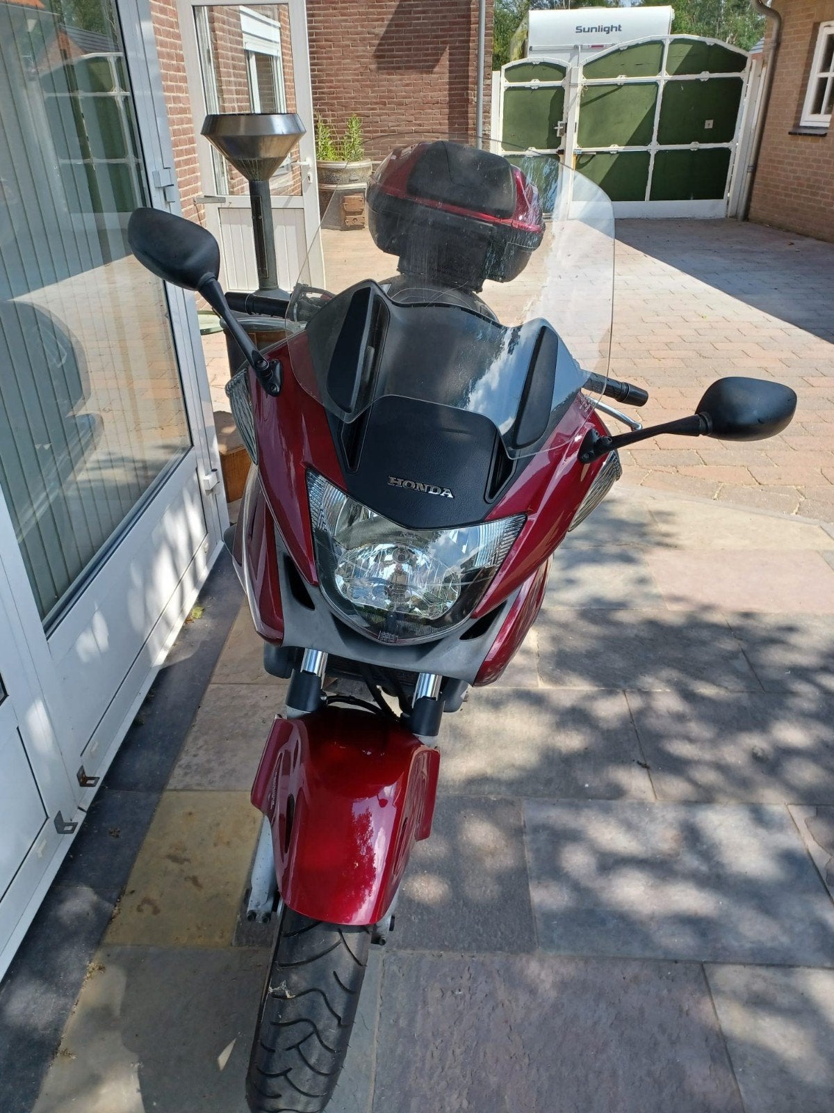 Honda Deauville NT700VA - Comfortabele Toermotor, Cardan-aandrijving, 2 cilinders, Motorrijbewijs A, Gebruikt