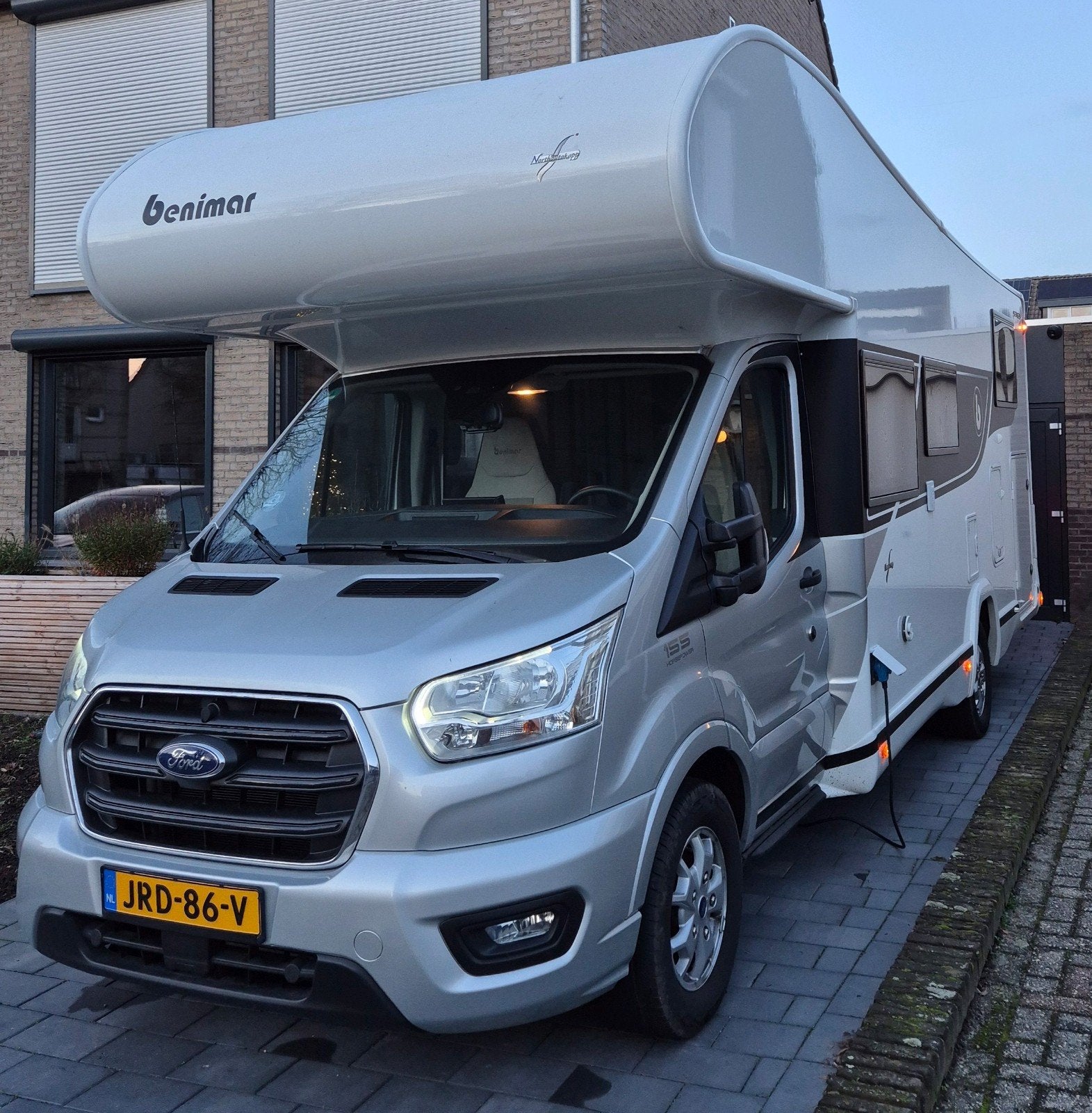 Benimar Sport 363 Family | 5 Gordels | Automaat | 14.000 km, Automaat, Achteruitrijcamera, Alkoof, Ringverwarming