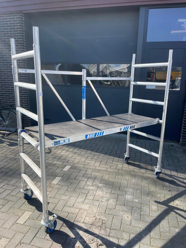 Kamersteiger rolsteiger te huur of te koop, Doe-het-zelf en Verbouw, Steigers, Ophalen of Verzenden, Zo goed als nieuw, Rolsteiger of Kamersteiger