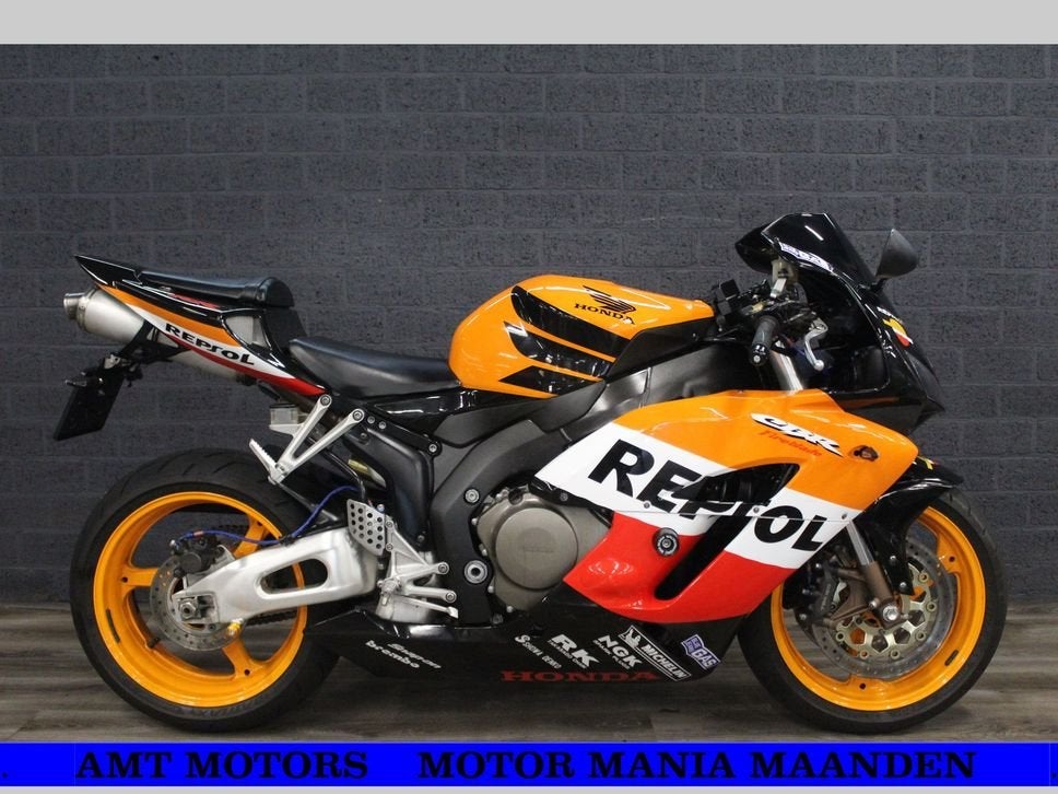 HONDA CBR 1000 RR FIREBLADE REPSOL (bj 2005) 40.785 km, HONDA, 4 cilinders, Motorrijbewijs A, Bedrijf