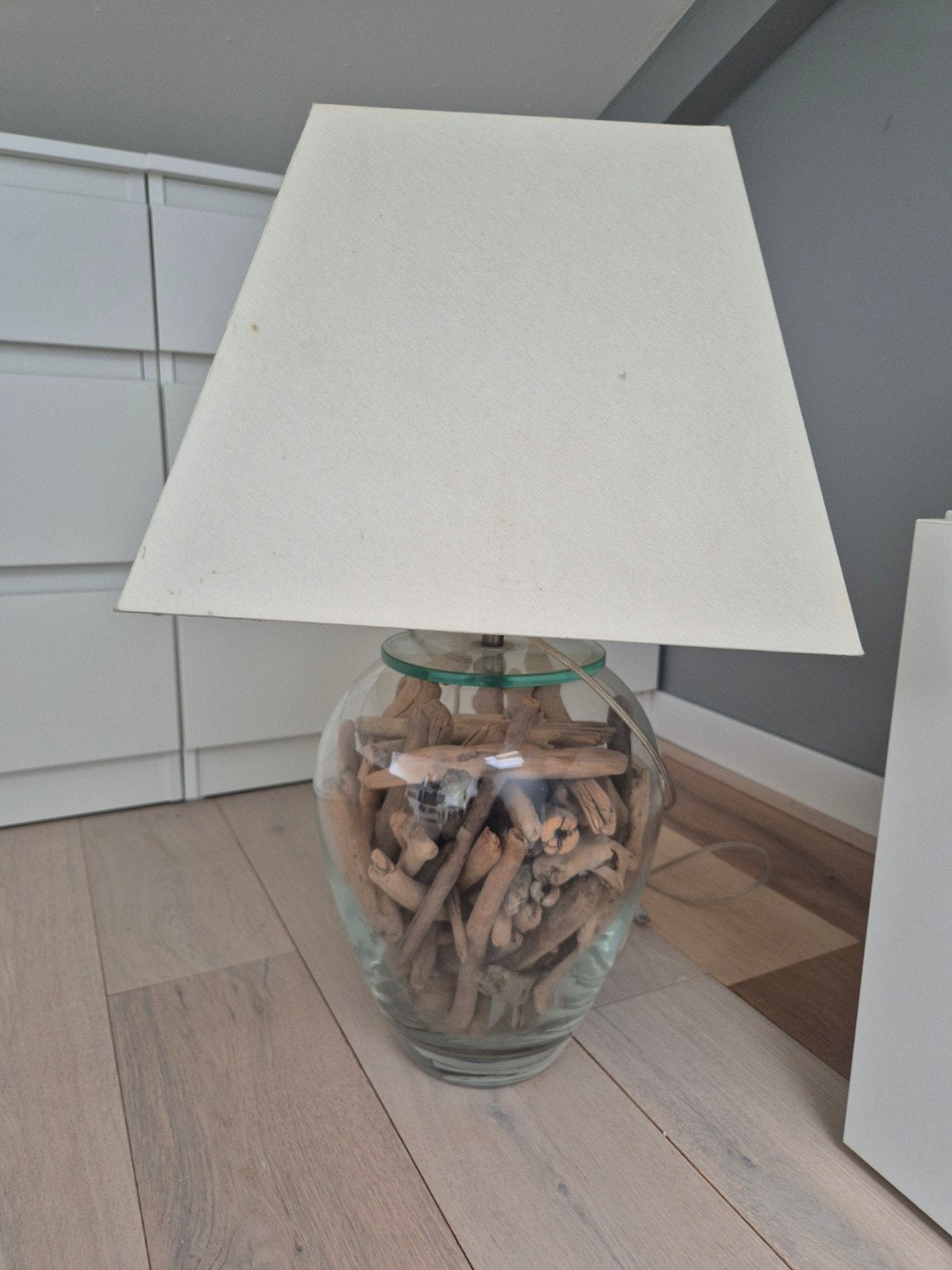Glazen tafellamp met drijfhout en linnen kap, Ophalen, Nautisch, Landelijk, Modern, 50 tot 75 cm, Glas