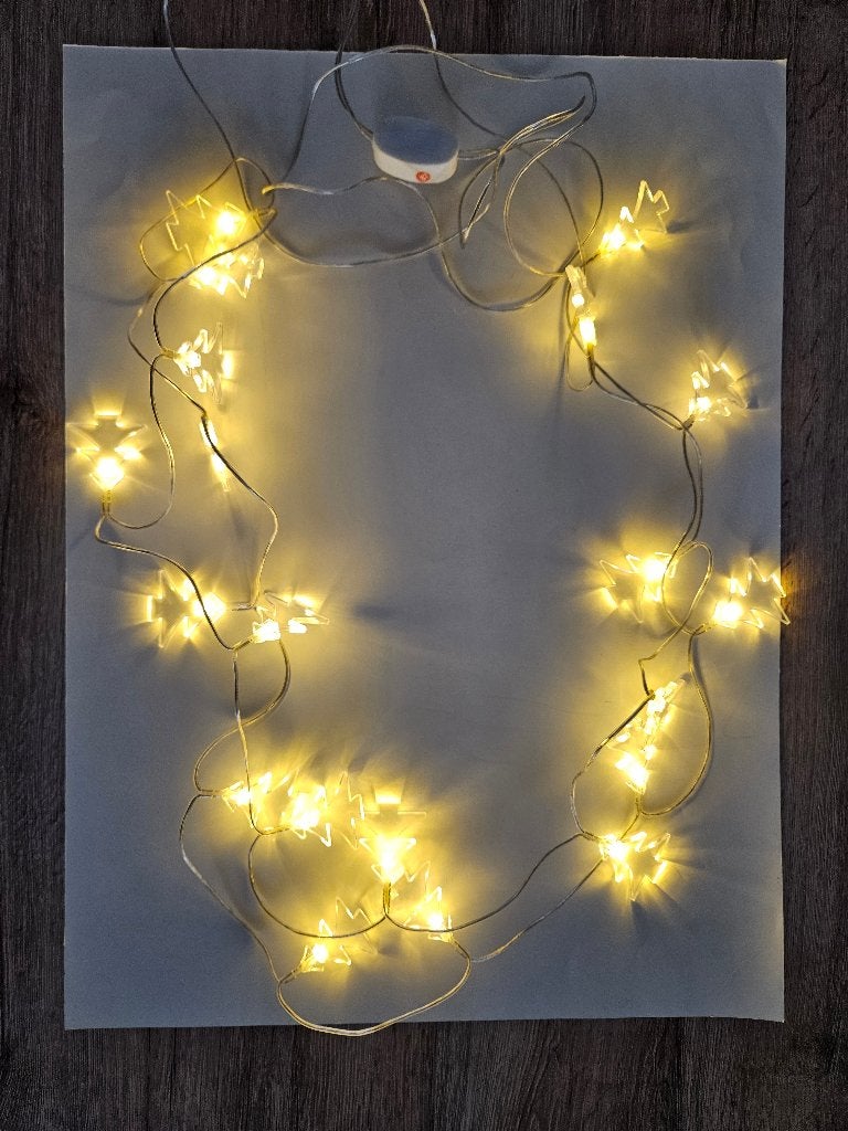 Kerst verlichting in de vorm van kerstboom, Diversen, Kerst, Ophalen of Verzenden, Zo goed als nieuw