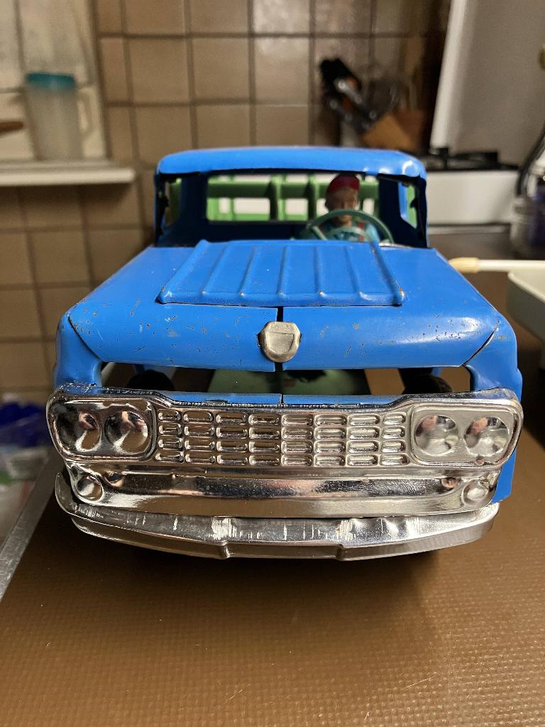 Marusan Toys Truck, Antiek en Kunst, Antiek | Speelgoed, Ophalen of Verzenden