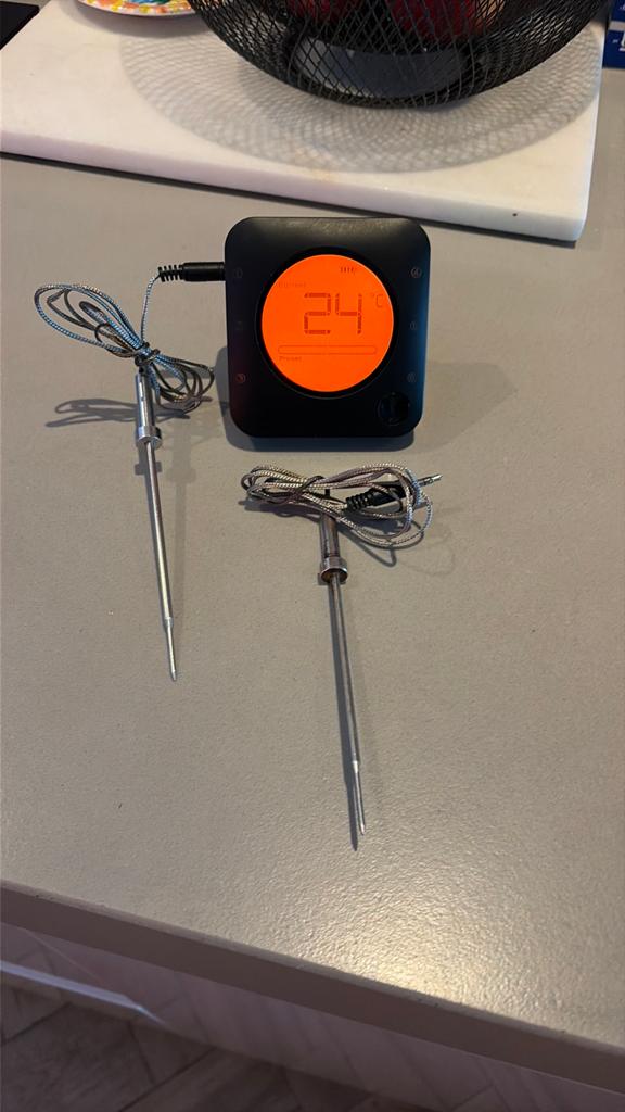 Thermometer vlees BBQ Bluethooth, Tuin en Terras, Barbecue-accessoires, Ophalen of Verzenden, Zo goed als nieuw