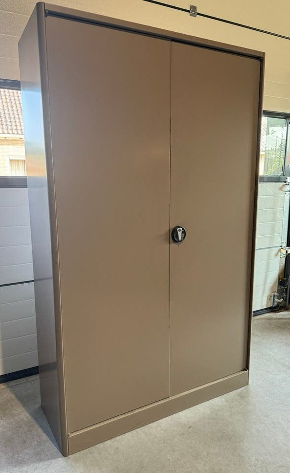 Stalen kast, archiefkast, Huis en Inrichting, Kasten | Roldeurkasten en Archiefkasten, Ophalen, Gebruikt, 25 tot 50 cm, 150 tot 200 cm