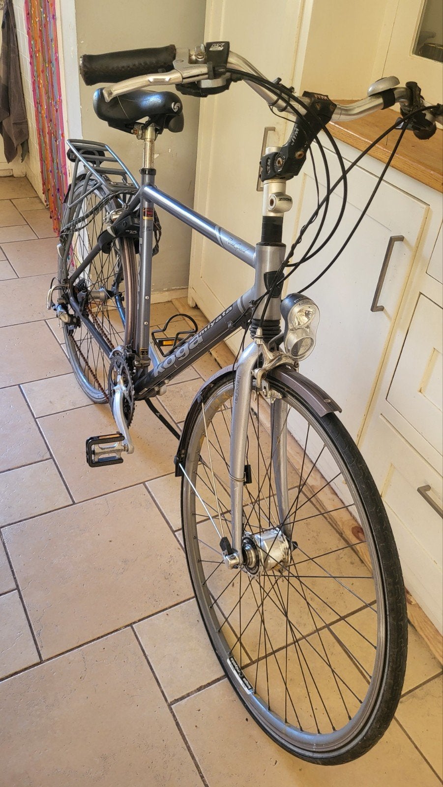 twee koga myata fietsen opknappers dames en heren, Ophalen, 28 inch, Gebruikt, Velgrem