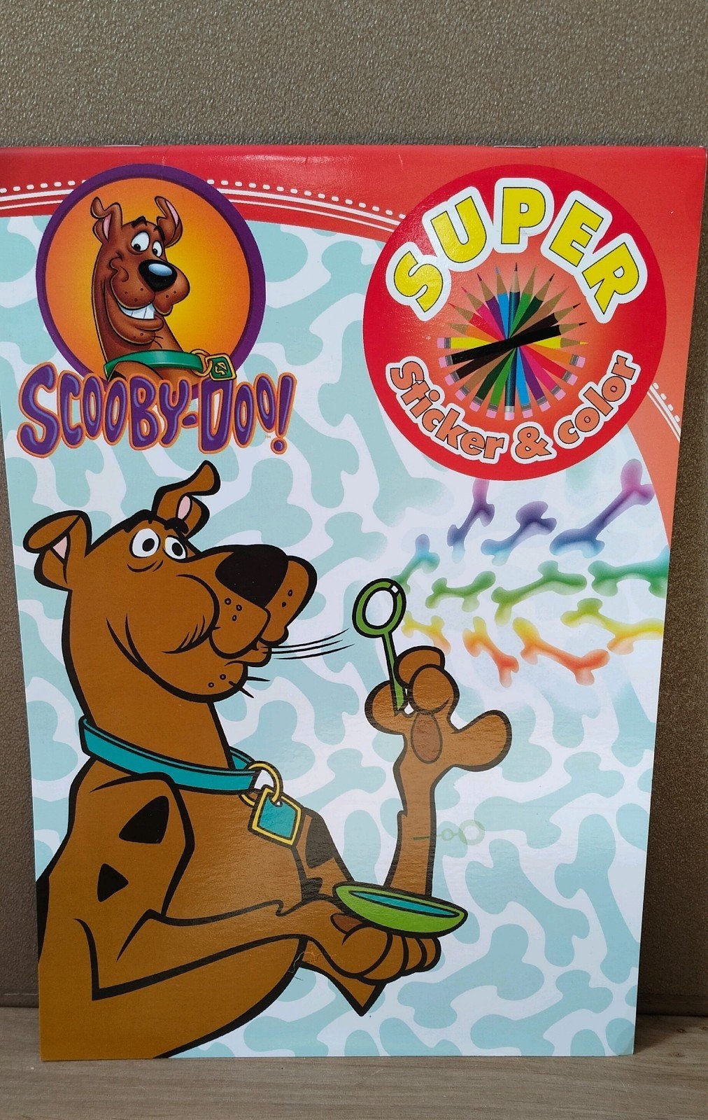 2014 Scooby-Doo! Super Sticker & Color kleurboek+stickers, Verzenden, Overige figuren, Zo goed als nieuw, Overige typen