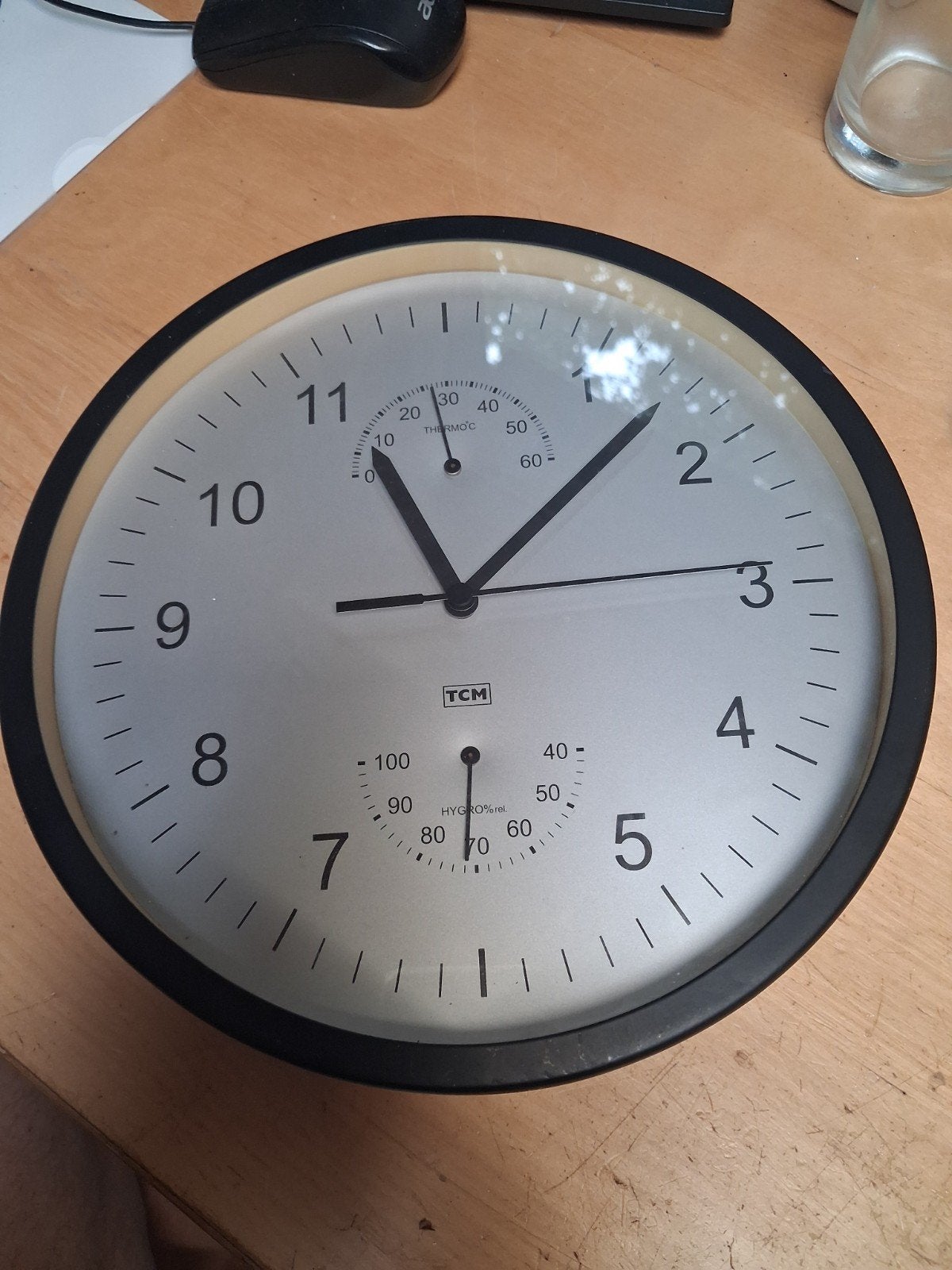 TCM Wandklok met Thermometer en Hygrometer, Met thermometer, Analoog, Ophalen of Verzenden, Overige merken