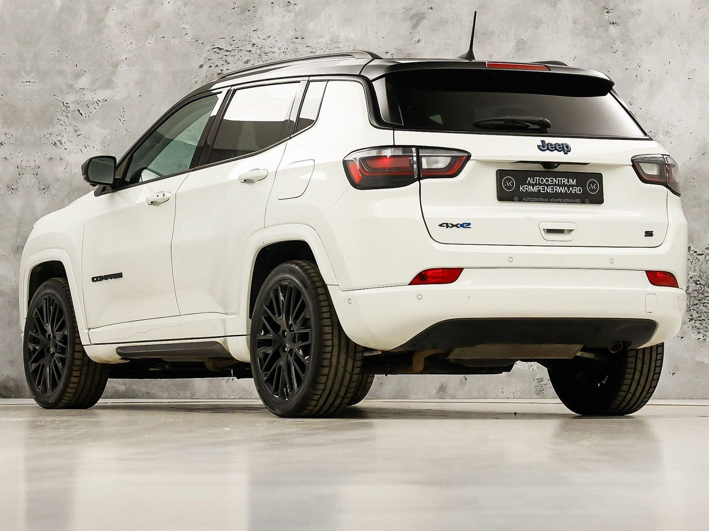 Jeep Compass 4xe 240 Plug-in Hybrid Electric S 240Pk Automaa, Auto's, 12 maanden, Gebruikt, Zwart, 4 cilinders