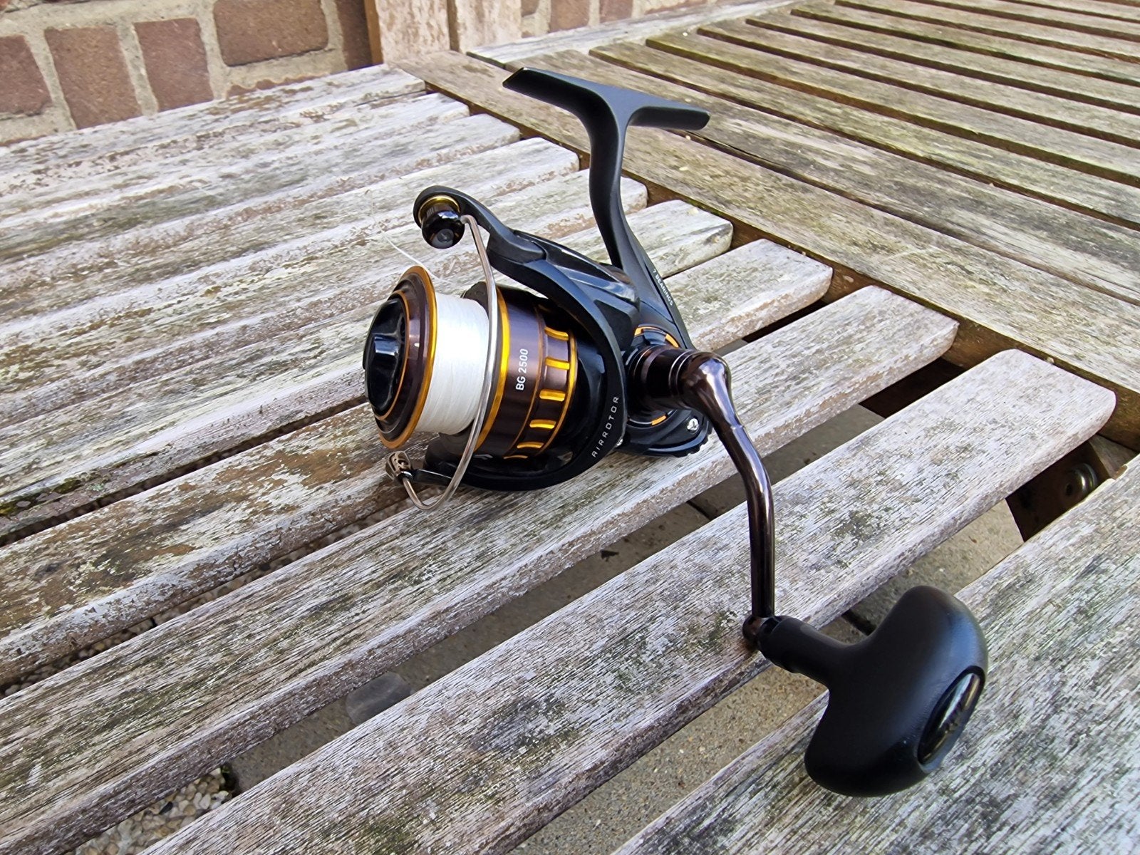 Daiwa BG- 2500, Watersport en Boten, Ophalen of Verzenden, Zo goed als nieuw, Molen