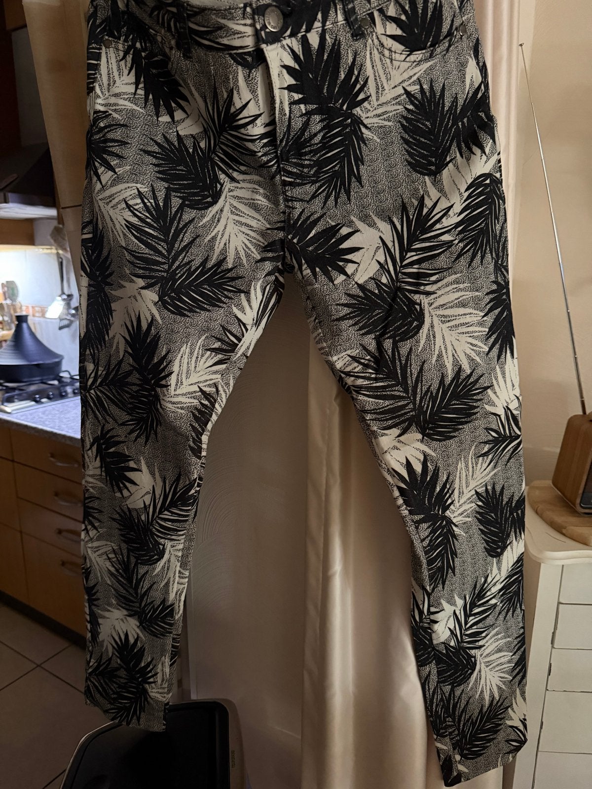 Geisha broek met palmbladprint - Maat L/40, Ophalen of Verzenden, Zo goed als nieuw, Zwart, Lang