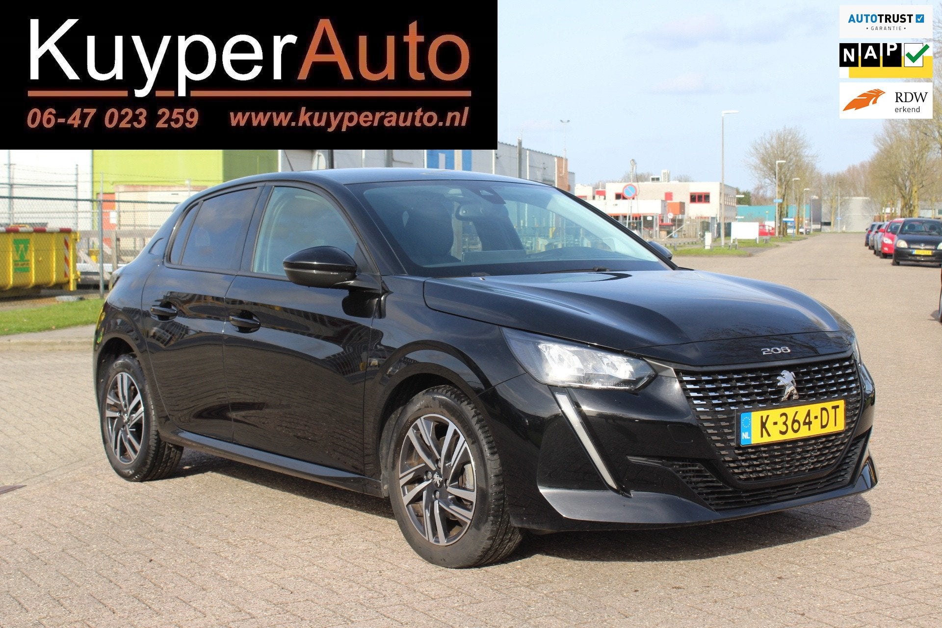 Peugeot 208 1.2 PureTech Blue Lease Allure lage km nap, Voorwielaandrijving, 101 pk, Gebruikt, Euro 6