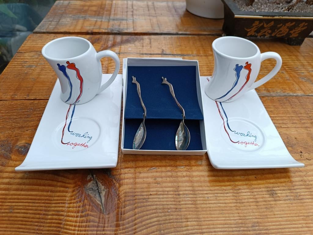 Designer koffiekopjesset - Nieuw, Overige materialen, Nieuw, Ophalen of Verzenden, Overige stijlen