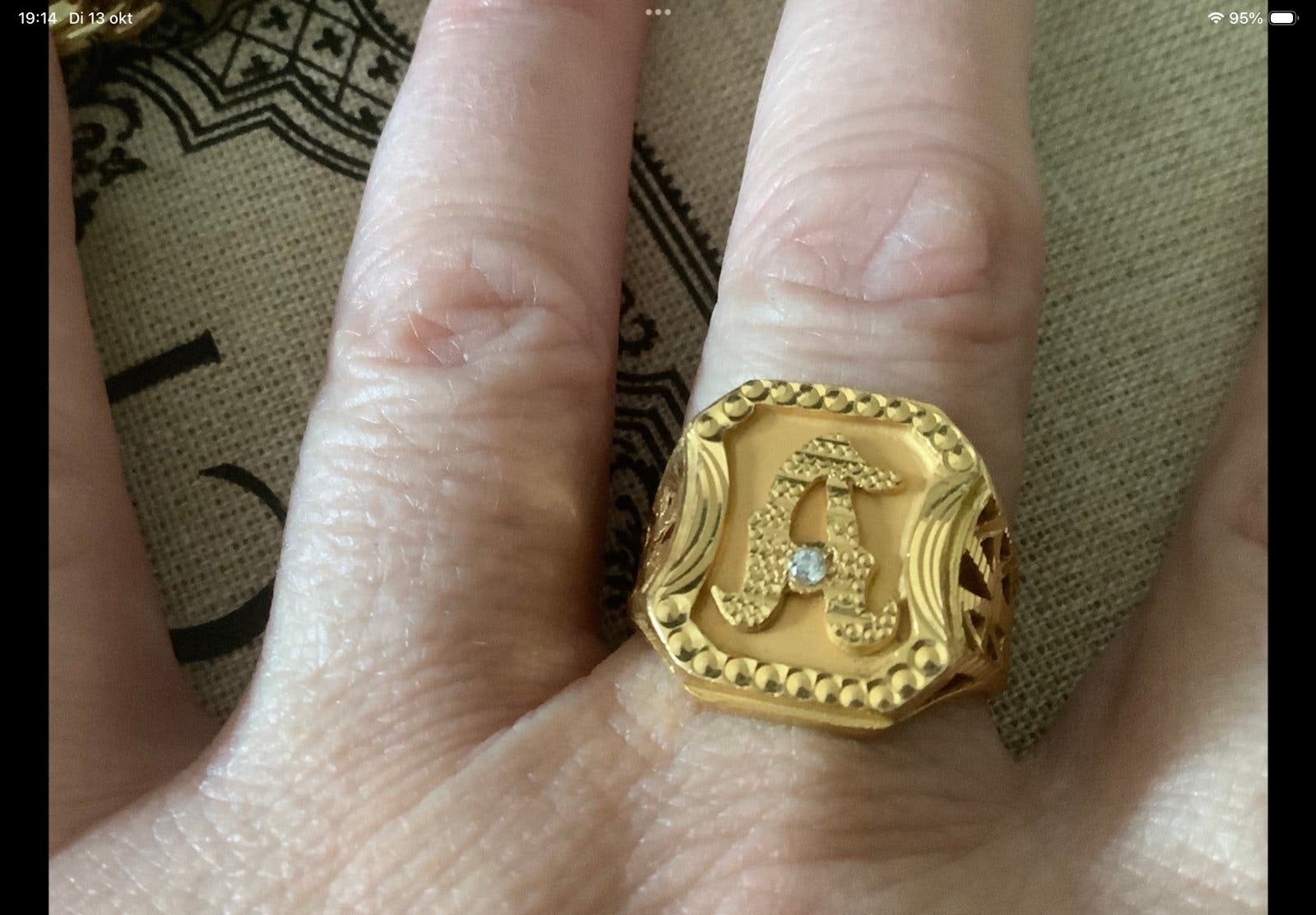Unieke gouden ring letter A , met Diamant , 22 k goud 916 ,, Verzenden, 19 tot 20, Zo goed als nieuw, Dame of Heer