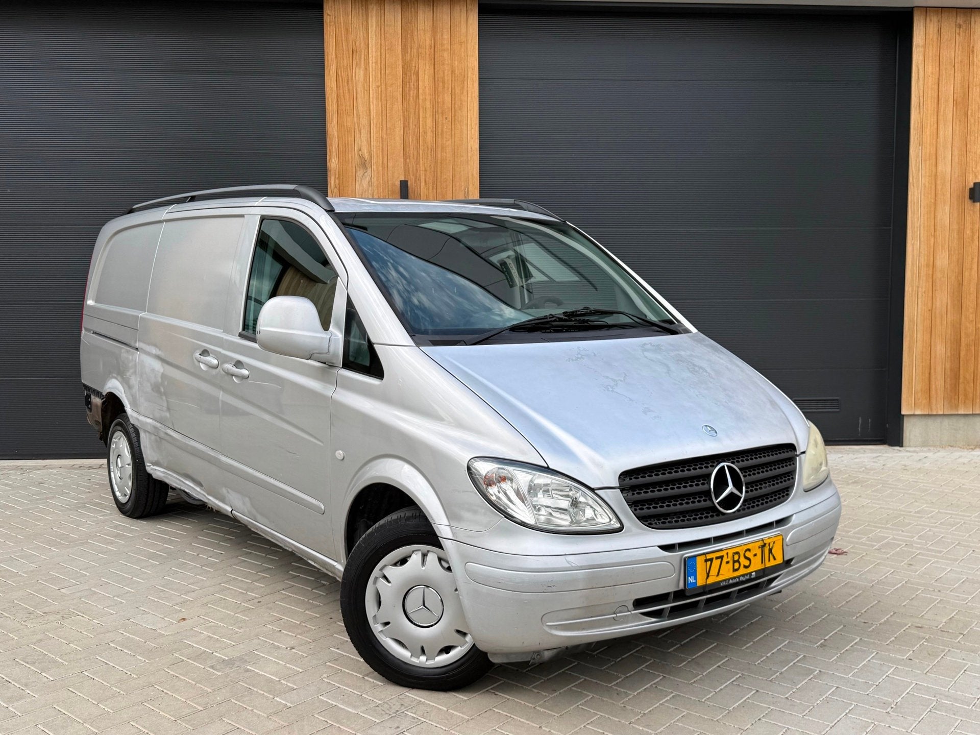 Mercedes-Benz Vito 111 CDI 320 Lang (bj 2005) AIRCO|APK:03-2, Auto's, Gebruikt, 4 cilinders, Bedrijf, Grijs