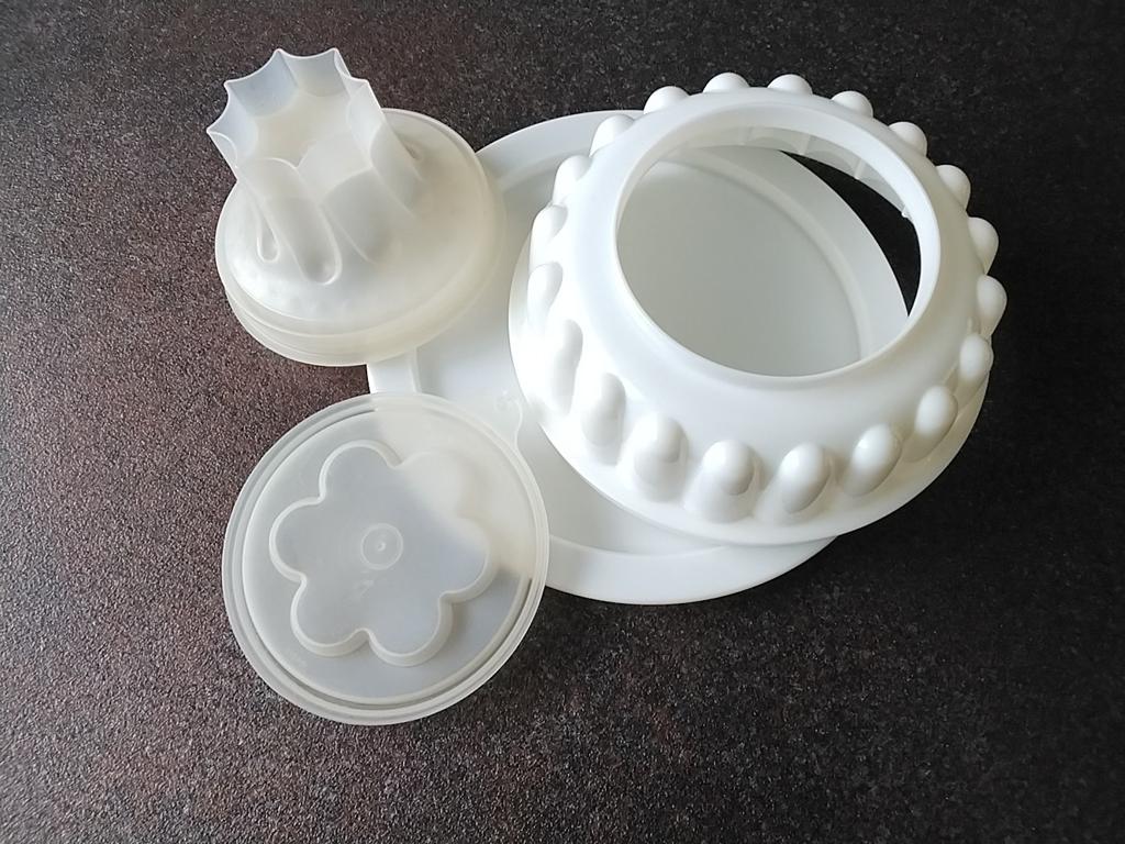 Tupperware Puddingvorm Set - Wit, Huis en Inrichting, Keuken | Tupperware, Gebruikt, Overige typen, Wit, Ophalen of Verzenden
