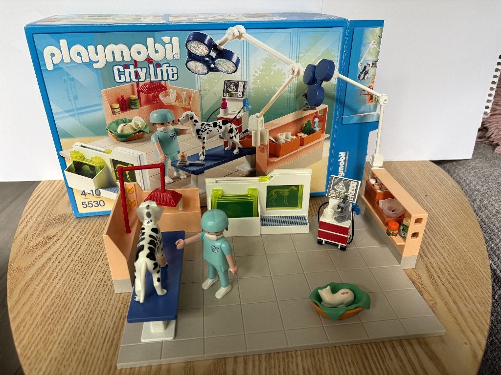 Playmobil City Life 5530 - Dierenkliniek/Operatiekwartier, Complete set, Ophalen of Verzenden, Zo goed als nieuw, City life