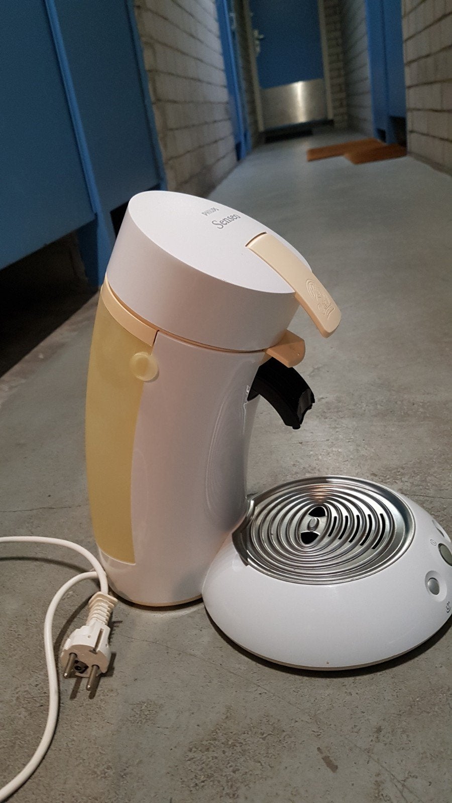 Philips Senseo Koffiezetapparaat - Wit/Beige, Gebruikt, Koffiemachine, Ophalen of Verzenden, 1 kopje