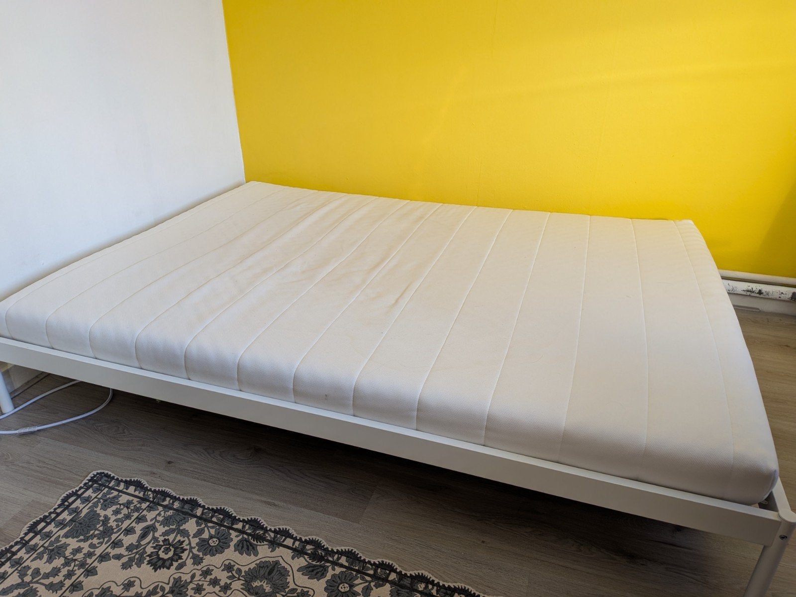 IKEA matras 140x200 cm - slechts 5 maanden oud!, Huis en Inrichting, Ophalen, Gebruikt, Wit, Tweepersoons