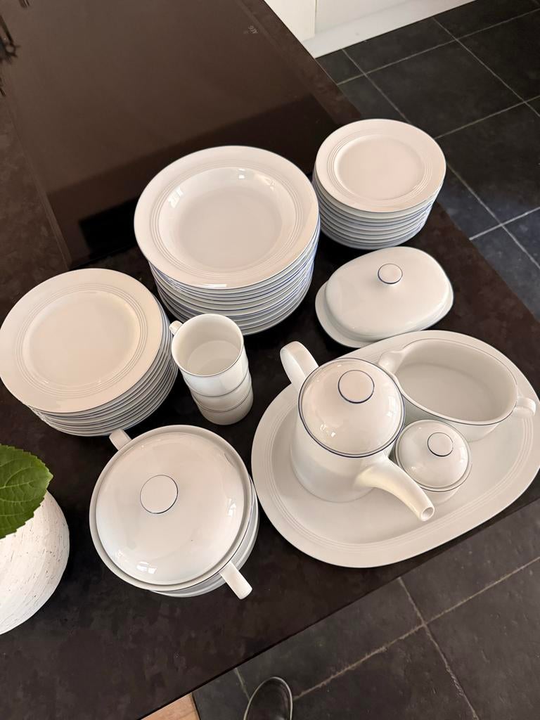Melitta servies wit met blauwe rand - Compleet, Antiek en Kunst, Ophalen