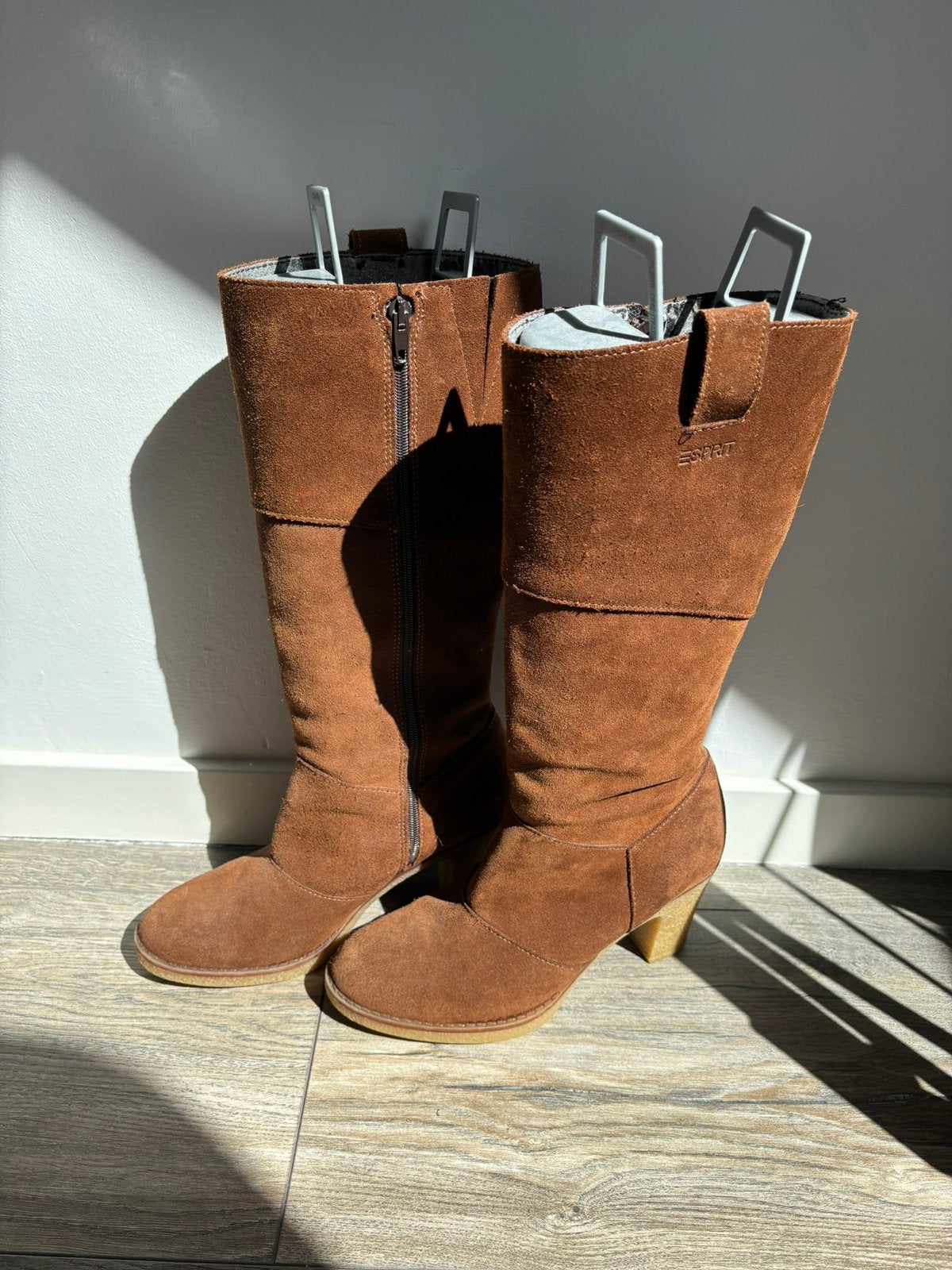 Suede cognackleurige laarzen maat 40, Hoge laarzen, Bruin, Ophalen of Verzenden, Gedragen