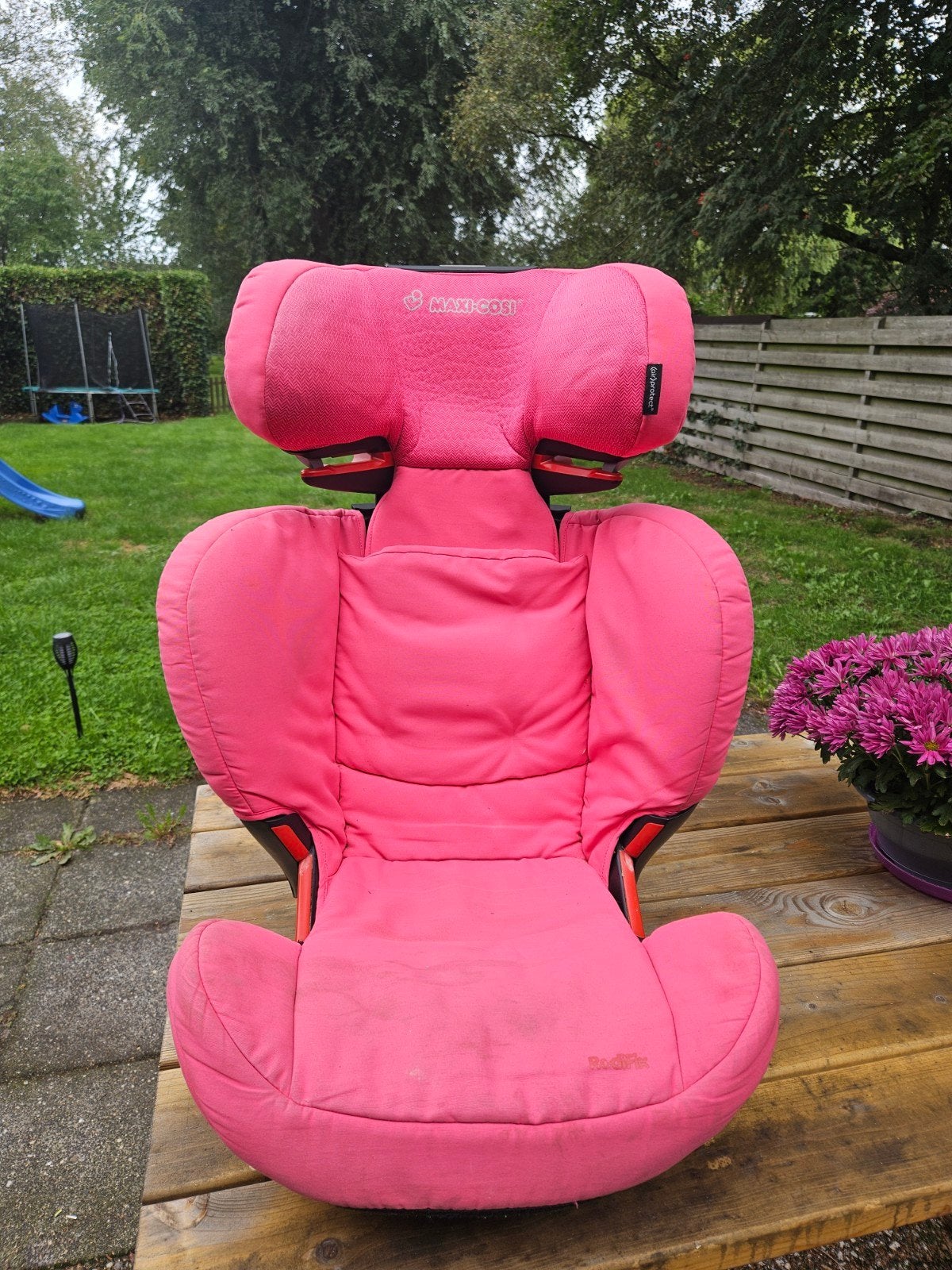 Maxi-Cosi RodiFix autostoel roze - Gebruikt, Ophalen, 15 t/m 36 kg, Afneembare rugleuning, Maxi-Cosi