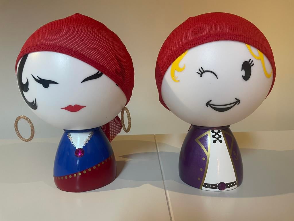 2 nachtlampjes Folky Dolls Esmeralda en Brittany de Piraat, Kinderen en Baby's, Kinderkamer | Inrichting en Decoratie, Verzenden